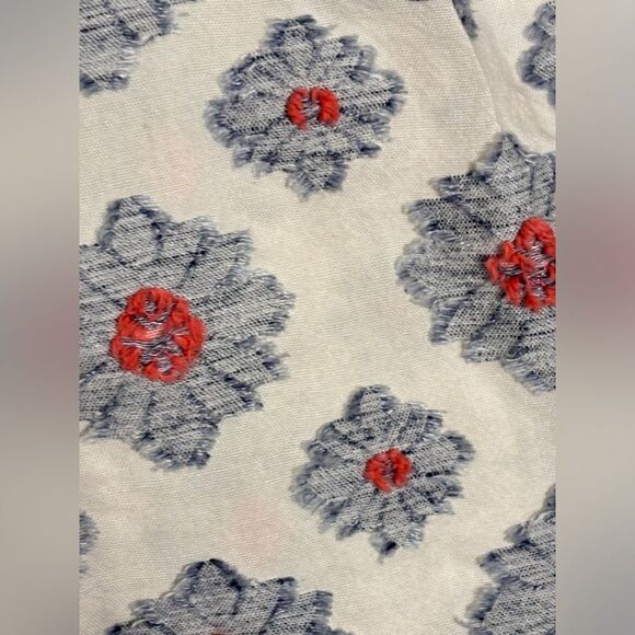 Ann Taylor Factory | Women’s White Blue Floral Oversized Short Sleeve Blouse - Picture 9 of 15